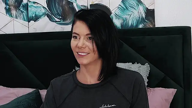 tanyagrey online show from December 2024 08:49:01 AM