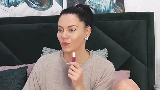 tanyagrey online show from January 2025 10:48:01 AM