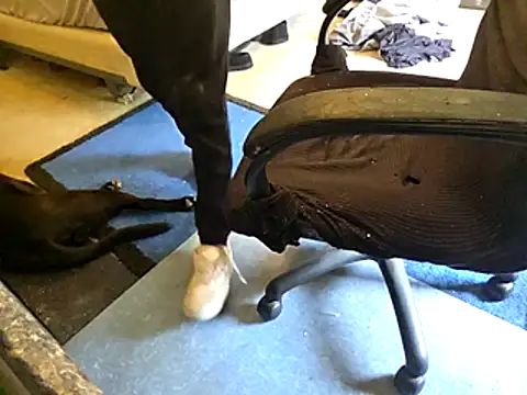 Migaruo online show from April 2026 05:08:02 PM