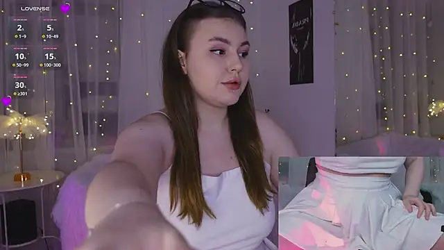 Mia  Peach online show from January 2025 07:45:01 AM