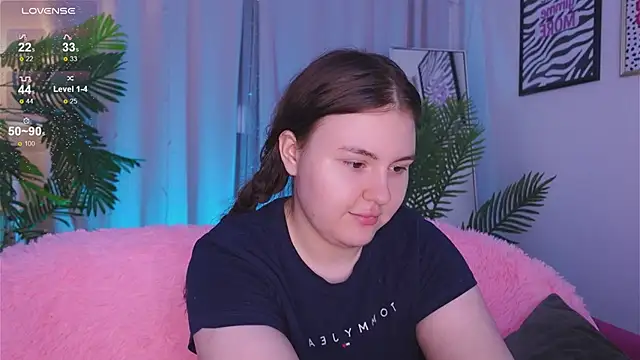 Mia  Peach online show from March 2025 04:10:01 AM