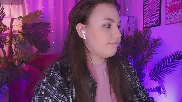 Mia  Peach online show from March 2025 10:58:02 PM