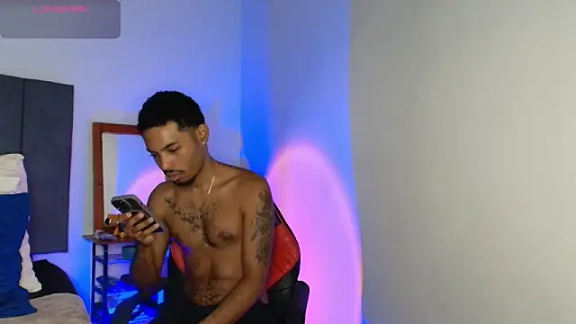 Snapshot of colinbrown chatting on November 2025 11:31:02 AM colinbrown online show from November 2025 11:31:02 AM