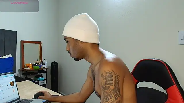 Snapshot of colinbrown chatting on November 2025 11:09:02 AM colinbrown online show from November 2025 11:09:02 AM