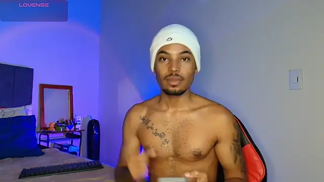 Snapshot of colinbrown chatting on November 2025 01:28:01 PM colinbrown online show from November 2025 01:28:01 PM