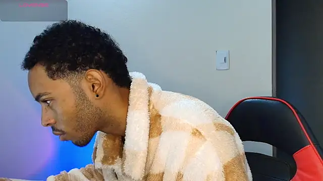 Snapshot of colinbrown chatting on November 2025 11:10:03 AM colinbrown online show from November 2025 11:10:03 AM