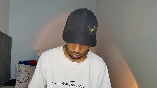 Snapshot of colinbrown chatting on November 2025 11:22:01 AM colinbrown online show from November 2025 11:22:01 AM