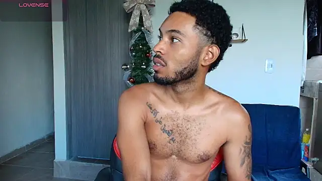 Snapshot of colinbrown chatting on December 2025 01:39:02 PM colinbrown online show from December 2025 01:39:02 PM