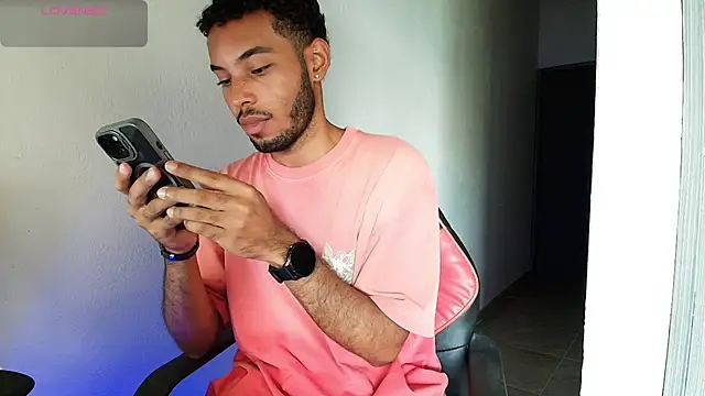 Snapshot of colinbrown chatting on February 2026 05:50:01 PM colinbrown online show from February 2026 05:50:01 PM