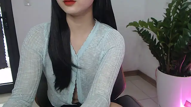 Snapshot of Zem-Fortunately chatting on November 2025 05:07:02 AM Zem-Fortunately online show from November 2025 05:07:02 AM