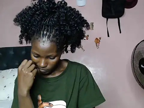 TrishaKalid online show from February 2025 07:34:01 PM