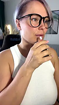 Snapshot of Charming_Daphny chatting on July 2026 08:51:02 AM Charming Daphny online show from July 2026 08:51:02 AM