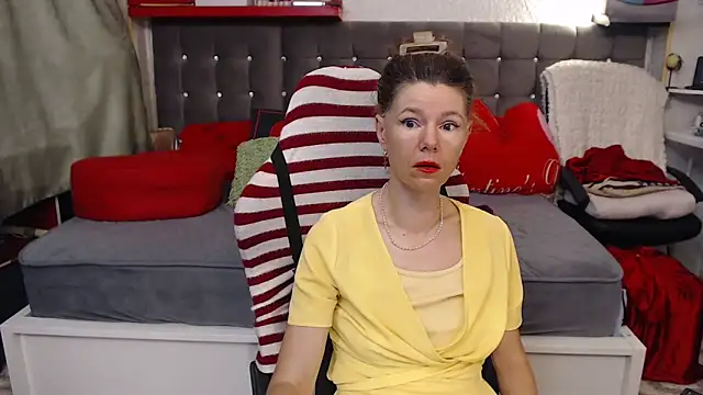 kellyterapy online show from May 2026 10:18:02 PM