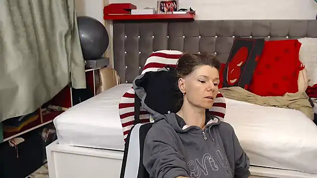 kellyterapy online show from May 2026 12:40:02 AM