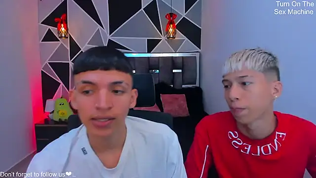 Snapshot of Juan_Nd_Steven chatting on April 2026 01:45:01 AM Juan Nd Steven online show from April 2026 01:45:01 AM