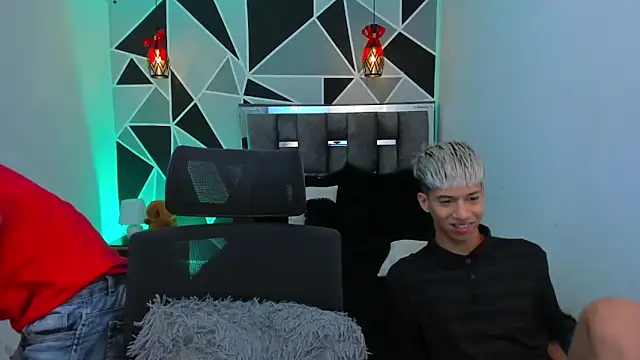 Snapshot of Juan_Nd_Steven chatting on May 2026 01:47:01 AM Juan Nd Steven online show from May 2026 01:47:01 AM