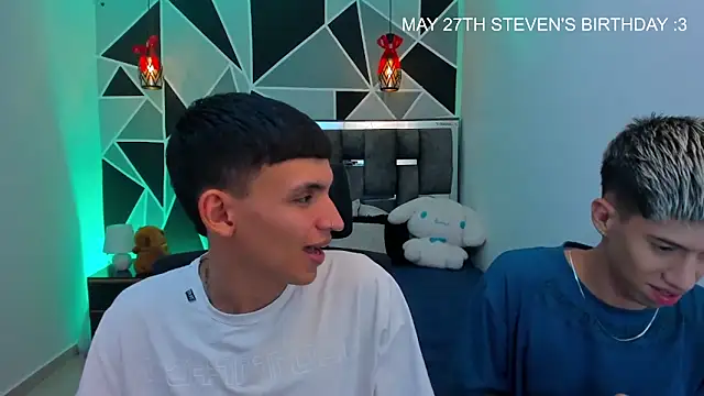 Snapshot of Juan_Nd_Steven chatting on May 2026 03:46:01 AM Juan Nd Steven online show from May 2026 03:46:01 AM