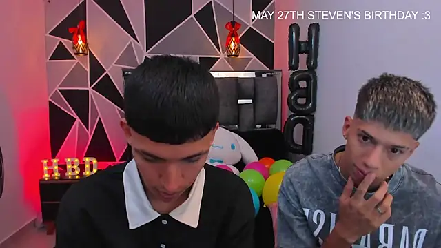 Snapshot of Juan_Nd_Steven chatting on May 2026 02:41:01 AM Juan Nd Steven online show from May 2026 02:41:01 AM