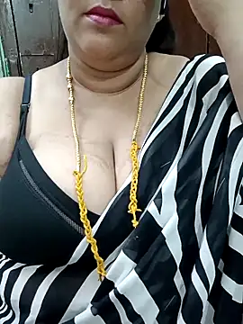 ashikaa r online show from March 2026 06:35:01 PM