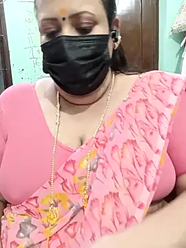 Snapshot of ashikaa_r chatting on April 2026 06:52:02 PM ashikaa r online show from April 2026 06:52:02 PM