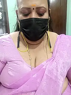 Snapshot of ashikaa_r chatting on April 2026 12:43:01 PM ashikaa r online show from April 2026 12:43:01 PM