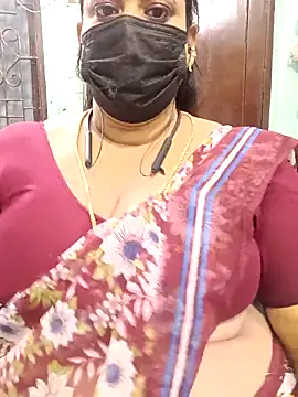 Snapshot of ashikaa_r chatting on April 2026 02:04:01 PM ashikaa r online show from April 2026 02:04:01 PM