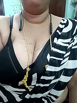 Snapshot of ashikaa_r chatting on May 2026 09:47:01 AM ashikaa r online show from May 2026 09:47:01 AM