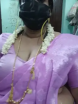 Snapshot of ashikaa_r chatting on May 2026 08:25:02 PM ashikaa r online show from May 2026 08:25:02 PM