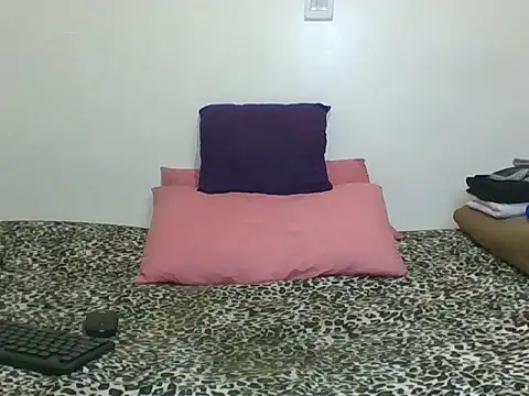 Cessylolla online show from January 2026 08:08:01 AM