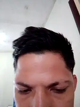 Alonsomadeira online show from April 2026 12:22:02 AM