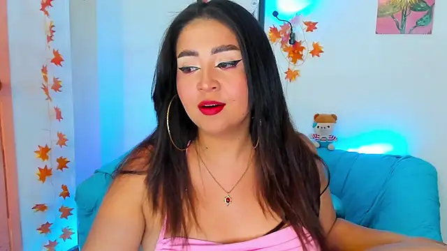 Snapshot of LiahDiaz chatting on January 2025 02:28:02 AM LiahDiaz online show from January 2025 02:28:02 AM