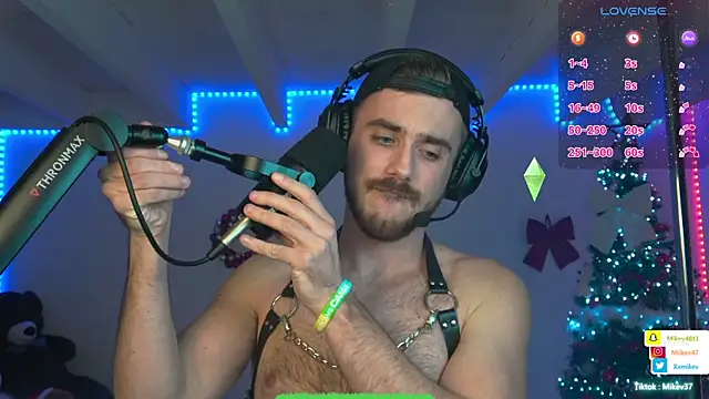 Mikev online show from December 2024 07:04:02 PM