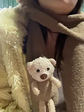 Snapshot of Laura8910 chatting on February 2025 04:59:01 AM Laura8910 online show from February 2025 04:59:01 AM