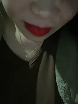 Snapshot of Laura8910 chatting on March 2025 12:50:02 PM Laura8910 online show from March 2025 12:50:02 PM