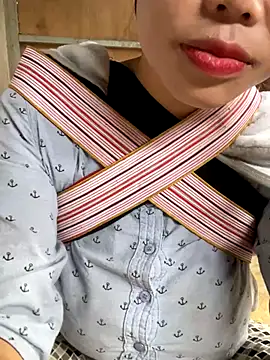 Snapshot of Laura8910 chatting on October 2025 02:36:02 AM Laura8910 online show from October 2025 02:36:02 AM