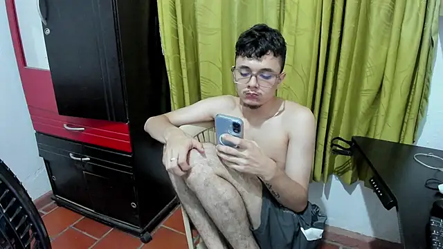 Snapshot of Waturox chatting on July 2026 10:20:02 PM Waturox online show from July 2026 10:20:02 PM
