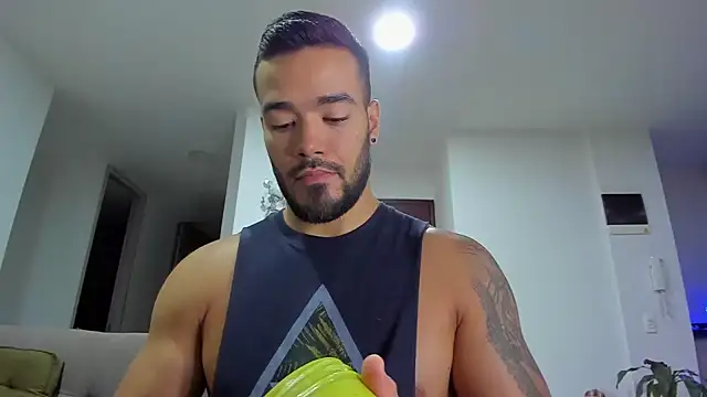 Alexander Martines online show from December 2024 11:57:02 PM