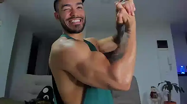 Alexander Martines online show from December 2024 02:30:02 AM