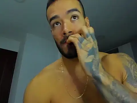 Alexander Martines online show from October 2025 12:09:02 AM