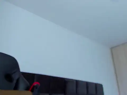 Alexander Martines online show from April 2026 06:12:02 PM