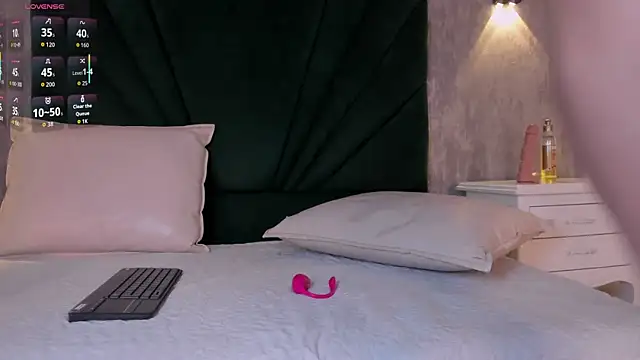 Snapshot of Alexiis_Etereo chatting on February 2026 09:02:01 AM Alexiis Etereo online show from February 2026 09:02:01 AM