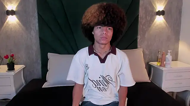 Snapshot of Alexiis_Etereo chatting on February 2026 03:57:01 PM Alexiis Etereo online show from February 2026 03:57:01 PM