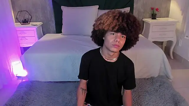 Snapshot of Alexiis_Etereo chatting on March 2026 07:25:01 PM Alexiis Etereo online show from March 2026 07:25:01 PM