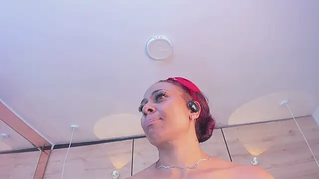 martina touss online show from April 2026 01:41:02 AM