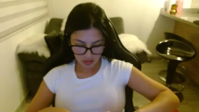 Charlotte cute18 online show from June 2026 02:46:01 AM