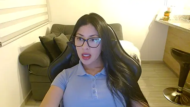Charlotte cute18 online show from June 2026 11:51:02 PM