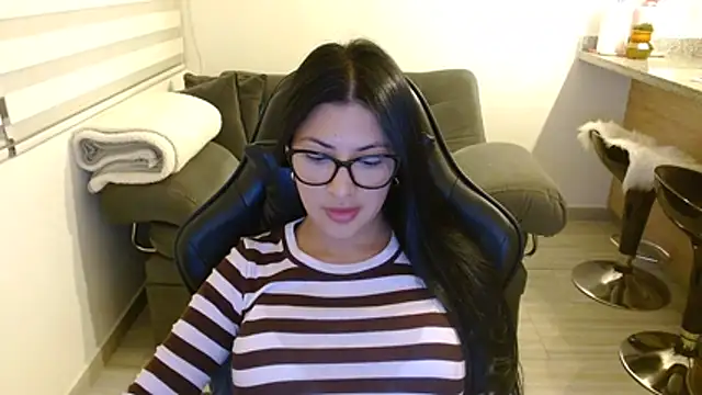 Charlotte cute18 online show from July 2026 02:25:02 AM