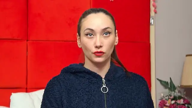 Snapshot of AliceMunro chatting on February 2025 04:52:02 AM AliceMunro online show from February 2025 04:52:02 AM