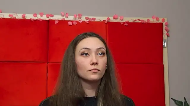 Snapshot of AliceMunro chatting on February 2025 09:09:01 PM AliceMunro online show from February 2025 09:09:01 PM