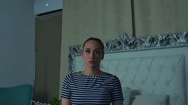 AliceMunro online show from June 2026 07:12:02 PM